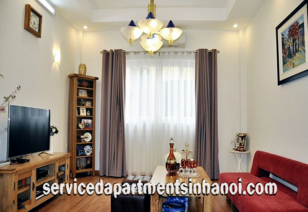 Cho thuê nhà riêng 2 phòng ngủ nội thất cao cấp trên đường Đặng Thai Mai, Tây Hồ