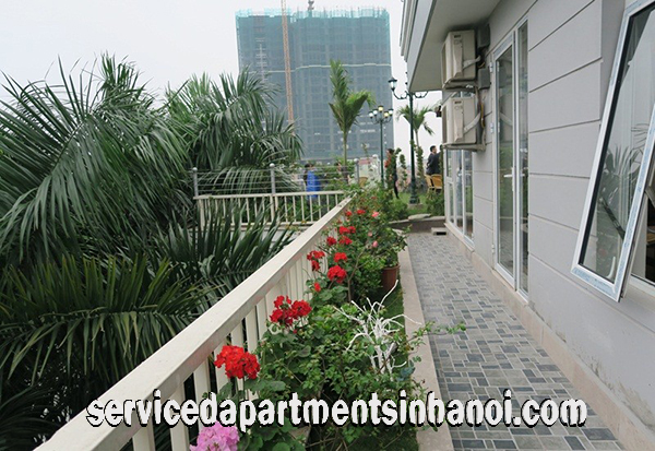 Căn hộ một phòng ngủ sang trọng với vườn đẹp cho thuê tại đường Âu Cơ, Tây Hồ 2