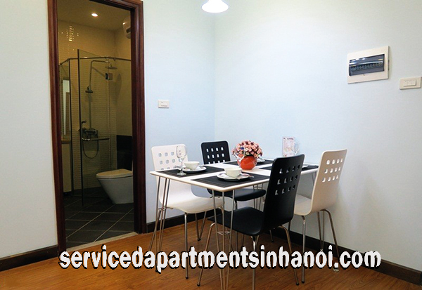 Cho thuê căn hộ dịch vụ chất lượng cao với 2 phòng ngủ tại đường Âu Cơ,quận Tây Hồ 5