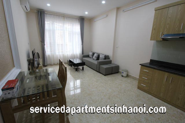 Cho thuê căn hộ dịch vụ hiện đại 1ngủ tại đường Văn Cao, Ba Đình 3