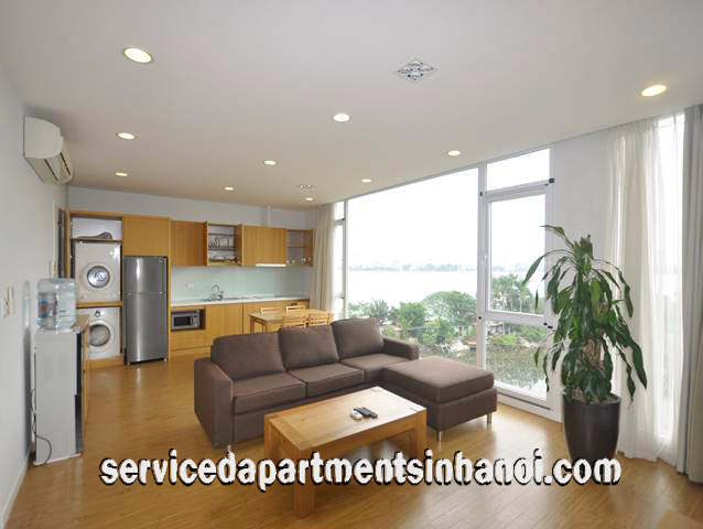 Căn hộ dịch vụ hiện đại 2 ngủ cho thuê ở đường Xóm Chùa, Tây Hồ, view đẹp