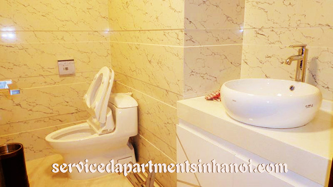 Cho thuê căn hộ dịch vụ 3 phòng ngủ tại Kim Mã, Ba Đình 6