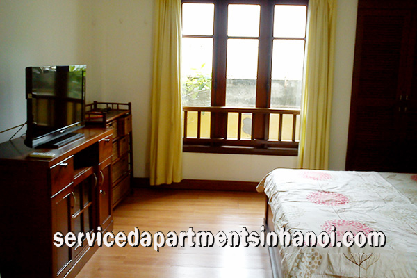 CHCC cho thuê gần hồ Trúc Bạch thoáng mát, giá rẻ 5