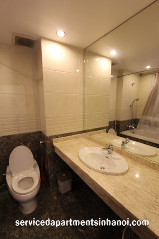 Căn hộ một phòng ngủ hiện đại và rộng rãi với view hồ Trúc Bạch, 800 $ / tháng 8