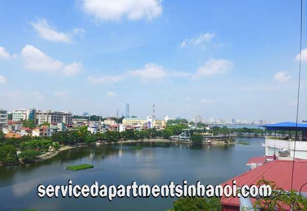 Cho thuê căn hộ dịch vụ ba phòng ngủ view hồ Trúc Bạch, Ba Đình 2
