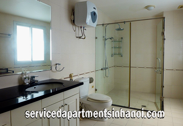 Cho thuê căn hộ dịch vụ ba phòng ngủ view hồ Trúc Bạch, Ba Đình 8