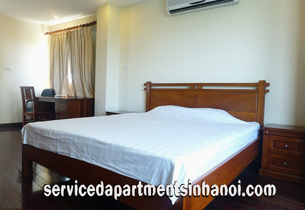 Cho thuê căn hộ dịch vụ ba phòng ngủ view hồ Trúc Bạch, Ba Đình 9