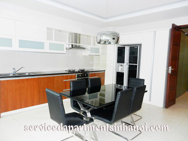 Căn hộ hai phòng ngủ Duplex cho thuê mặt hồ Trúc Bạch, 1900 $ 4