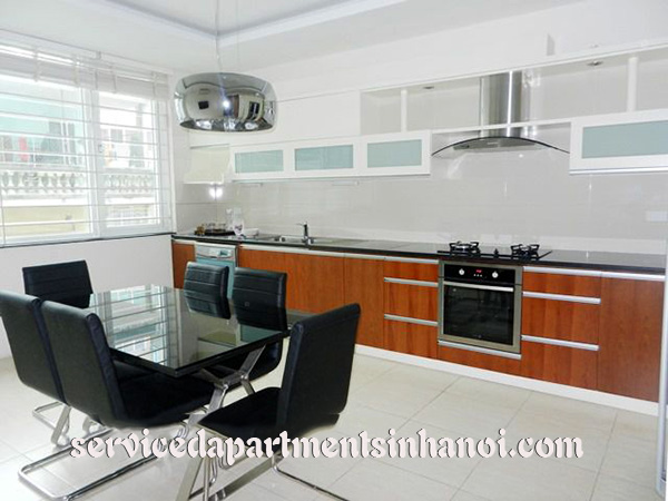 Căn hộ hai phòng ngủ Duplex cho thuê mặt hồ Trúc Bạch, 1900 $ 5