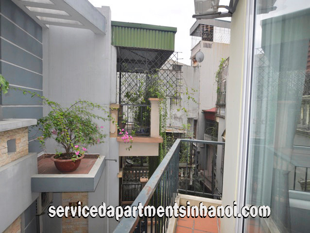 Cho thuê CHCC tại làng Ngọc Hà 5