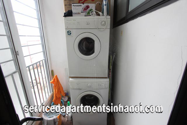 Cho thuê căn hộ dịch vụ rộng rãi 2 phòng ngủ tại đường Đặng Thai Mai, Tây Hồ 9