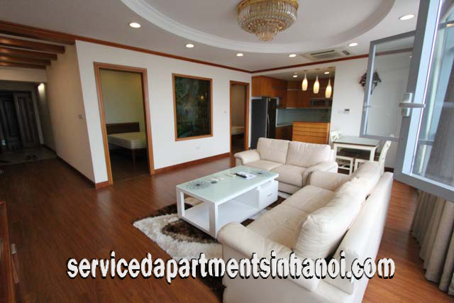Cho thuê căn hộ dịch vụ hiện đại 3 phòng ngủ tại đường Trần Duy Hưng, quận Cầu Giấy 1