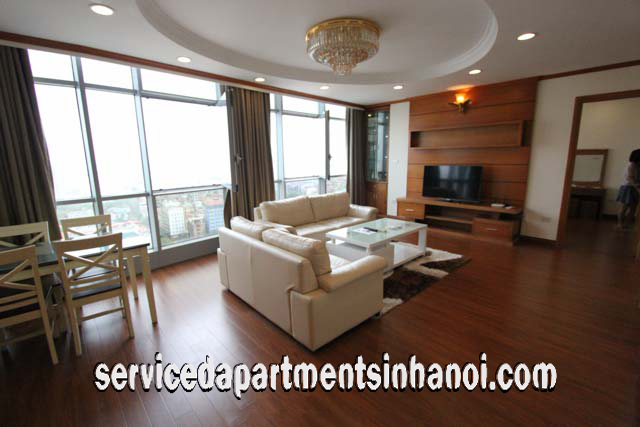 Cho thuê căn hộ dịch vụ hiện đại 3 phòng ngủ tại đường Trần Duy Hưng, quận Cầu Giấy 2