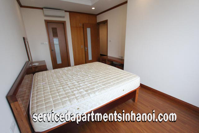 Cho thuê căn hộ dịch vụ hiện đại 3 phòng ngủ tại đường Trần Duy Hưng, quận Cầu Giấy 1