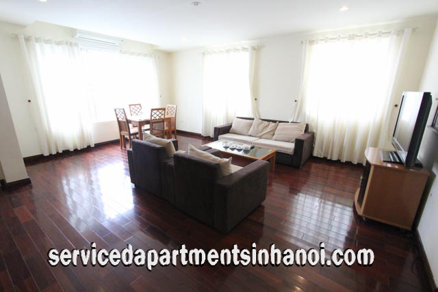Căn hộ dịch vụ 2 phòng ngủ cho thuê tại phố Ngọc Khánh, quận Ba Đình 1