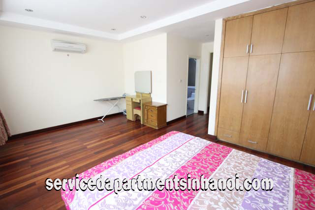 Cho thuê căn hộ dịch vụ hiện đại 2 phòng ngủ tại quận Tây Hồ , view Hồ Tây 2