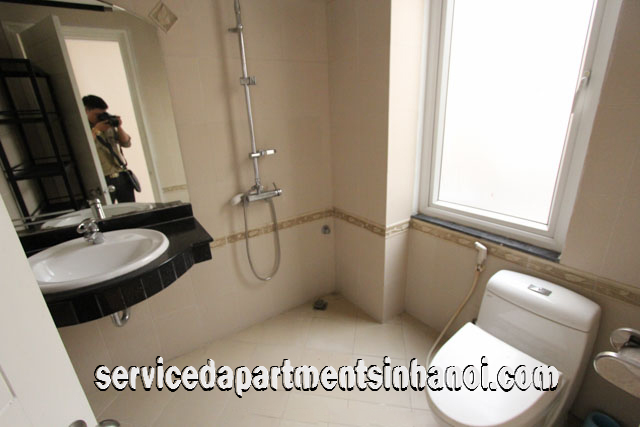Căn hộ dịch vụ hiện đại cho thuê tại Yên Phụ, Tây Hồ, view hồ 2