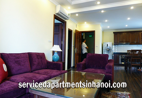 Cho thuê căn hộ dịch vụ hiện đại 2 phòng ngủ gần hồ Tây, quận Tây Hồ