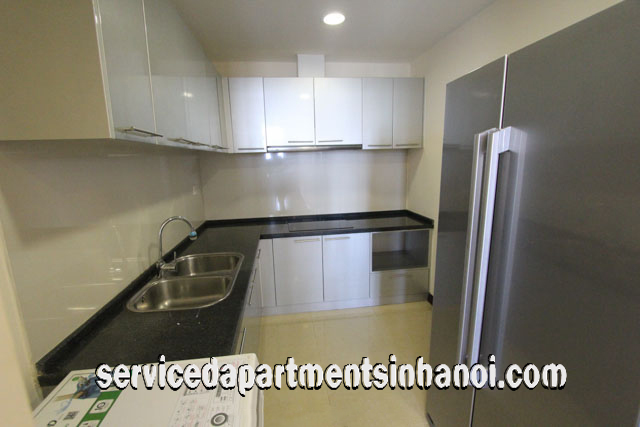 Cho thuê căn hộ hiện đại 2 ngủ tại tòa nhà R4, Vinhomes Royal City 5