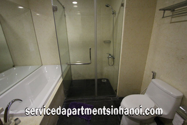 Cho thuê căn hộ hiện đại 2 ngủ tại tòa nhà R4, Vinhomes Royal City 3
