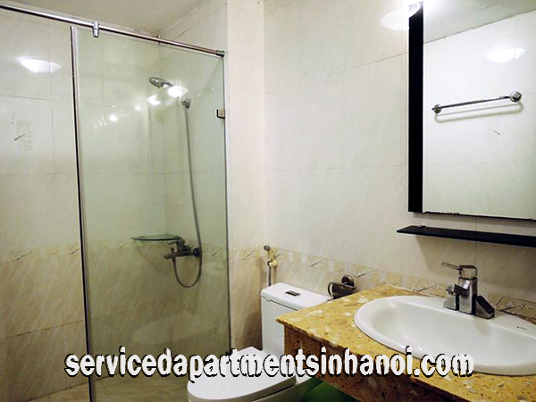 Cho thuê căn hộ dịch vụ giá rẻ 1 phòng ngủ tại đường Đội Cấn, Ba Đình 9