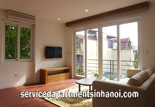 Căn hộ dịch vụ 1 phòng ngủ hiện đại cho thuê tại Tô Ngọc Vân, Tây Hồ.