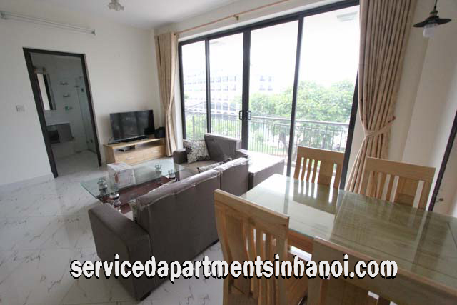 Cho thuê căn hộ dịch vụ 2 phòng ngủ hướng hồ gần Khách sạn Intercontinental, Tây Hồ 3