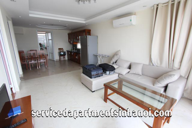 Cho thuê căn hộ dịch vụ 1 phòng ngủ ngay cạnh Hồ Tây, Tây Hồ, view hồ. 2
