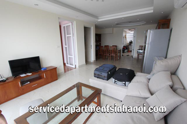 Cho thuê căn hộ dịch vụ 1 phòng ngủ ngay cạnh Hồ Tây, Tây Hồ, view hồ. 4