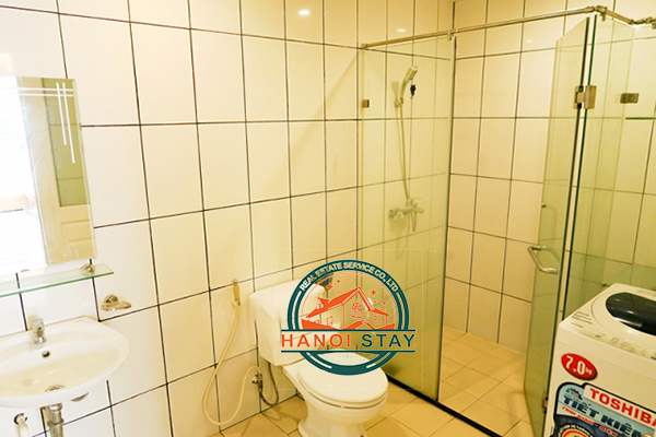 Cho thuê căn hộ dịch vụ giá rẻ 2 phòng ngủ gần Công viên nước Hồ Tây, Tây Hồ 8
