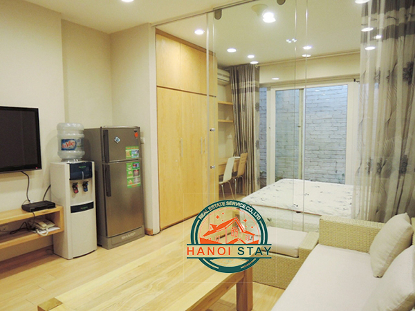 Căn hộ dịch vụ hiện đại 1 ngủ cho thuê giá rẻ tại Đặng Thai Mai, Tây Hồ 2