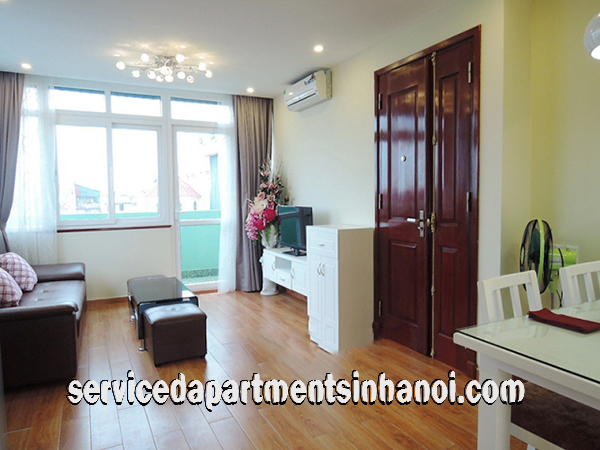 Căn hộ dịch vụ hiện đại 1 ngủ, có ban công rộng cho thuê tại Yên Phụ, Tây Hồ