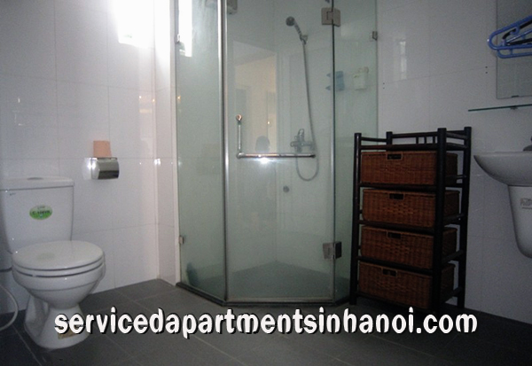 Cho thuê căn hộ dịch vụ giá rẻ tại Xuân Diệu, Tây Hồ 2