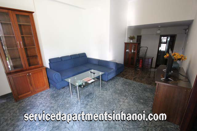 Căn hộ dịch vụ 2 phòng ngủ thoáng mát cho thuê trên đường Hoàng Cầu, quận Đống Đa 1