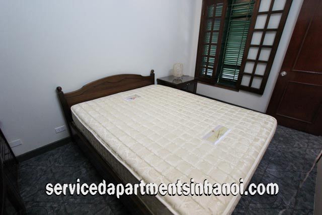 Căn hộ dịch vụ 2 phòng ngủ thoáng mát cho thuê trên đường Hoàng Cầu, quận Đống Đa 9