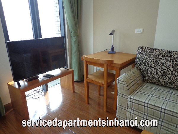Cho thuê căn hộ đẹp, giá cực rẻ 350 $ gần phố Duy Tân, quận Cầu Giấy 2