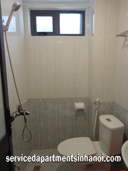 Cho thuê căn hộ đẹp, giá cực rẻ 350 $ gần phố Duy Tân, quận Cầu Giấy 5