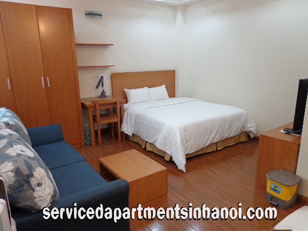 Cho thuê căn hộ đẹp, giá cực rẻ 350 $ gần phố Duy Tân, quận Cầu Giấy 10