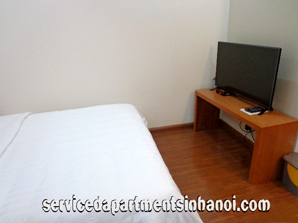 Cho thuê căn hộ đẹp, giá cực rẻ 350 $ gần phố Duy Tân, quận Cầu Giấy 2
