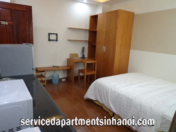 Cho thuê căn hộ đẹp, giá cực rẻ 350 $ gần phố Duy Tân, quận Cầu Giấy 6