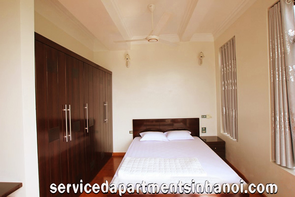 Cho thuê căn hộ rộng rãi, 2 phòng ngủ ở Dịch Vọng 9