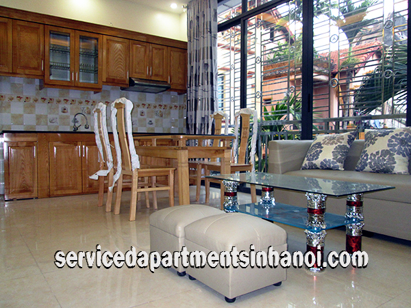 Cho thuê căn hộ dịch vụ hoàn toàn mới 2 phòng ngủ tại đường Đặng Thai Mai, quận Tây Hồ 1