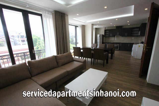 Cho thuê căn hộ dịch vụ hiện đại 3 phòng ngủ tại đường Tô Ngọc Vân, quận Tây Hồ
