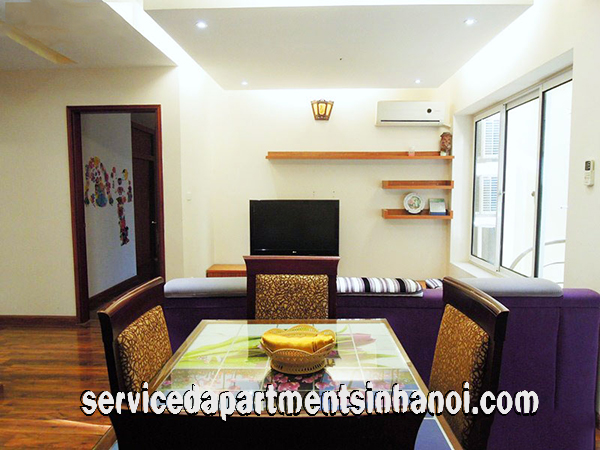 Cho thuê căn hộ dịch vụ 2 phòng ngủ giá rẻ tại đường Lạc Long Quân, quận Tây Hồ 1