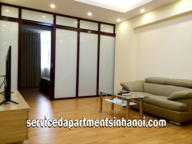 Cho thuê căn hộ dịch vụ hoàn toàn mới 1 phòng ngủ tại đường Văn Cao, quận Ba Đình 1