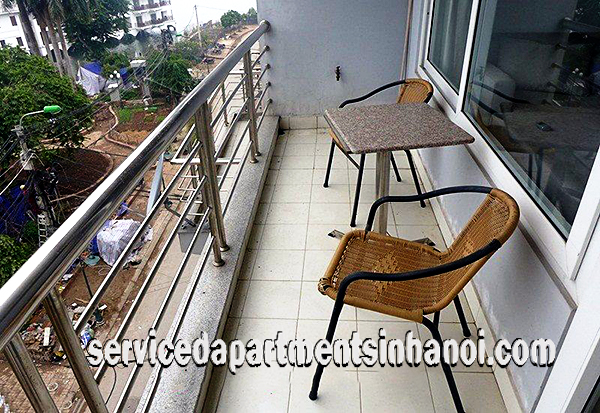 Cho thuê căn hộ dịch vụ gần khách sạn Intercontinental, Tây Hồ, view Hồ Tây 1