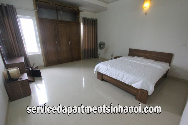 Căn hộ dịch vụ tiện nghi với 2 phòng ngủ cho thuê gần hồ Tây,quận Tây Hồ 4