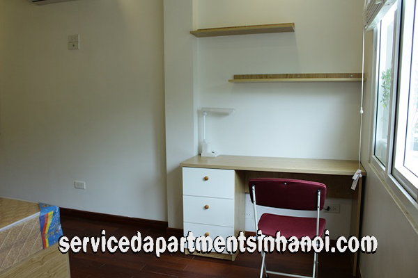 Cho thuê căn hộ dịch vụ 1 phòng ngủ tại đường Phan Chu Trinh, quận Hoàn Kiếm 4