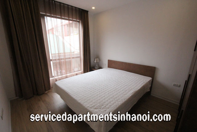 Cho thuê căn hộ dịch vụ hoàn toàn mới tại đường Văn Cao, quận Ba Đình 5