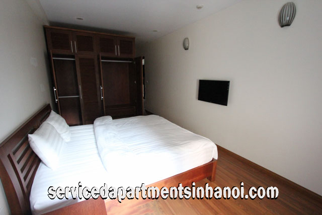 Cho thuê căn hộ dịch vụ 3 phòng ngủ trên đường Quảng An, View Hồ Tây cực đẹp 9